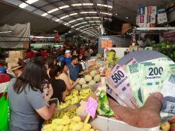 El jitomate con una baja quincenal de 35.4%; tomate verde, -13.1%; calabacita, -11.8%; chile poblano, -11.2%; y pollo, -1.4%. EL INFORMADOR / SUN / ARCHIVO