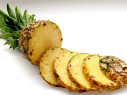 Consumir piña regularmente puede ayudar a mantener un sistema digestivo saludable y a prevenir una serie de problemas relacionados con la digestión. Pixabay