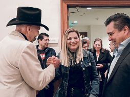 Claudia Delgadillo durante su visita a Los Ángeles, California. ESPECIAL