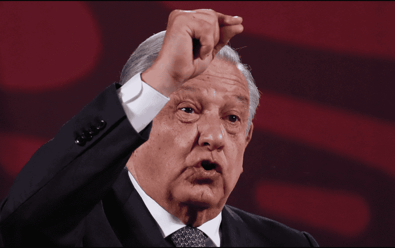 López Obrador también reveló que un miembro de la oficina de la Presidencia conversó con YouTube para volver a colocar el video de la mañanera. EFE / S. Gutiérrez