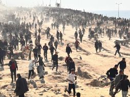 La propuesta de una pausa de seis semanas en los combates también incluiría el ingreso de cientos de camiones al día para la distribución de ayuda urgente en Gaza. AP/ M. Essa.