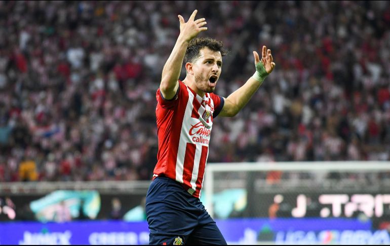 El lateral derecho de Chivas se ha consolidado como uno de los mejores de la Liga MX durante los últimos torneos. IMAGO7