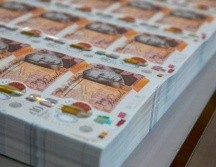 En los billetes de Carlos III el reverso seguirá siendo el mismo que en los de su madre, y los principales cambios se notarán en el anverso, donde figura un retrato del rey. EFE/ Banco De Inglaterra