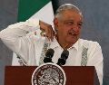 López Obrador mencionó que hará una consulta a los consejeros electorales. EFE/A. Cupul