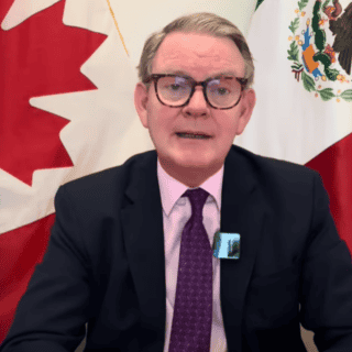 Canadá busca "remediar" ingreso ilegal de mexicanos: embajador en México Graeme C. Clark