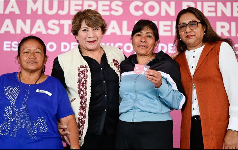 Las beneficiarias de Mujeres con Bienestar recibirán el monto equivalente a seis meses del programa. TWITTER/delfinagomeza