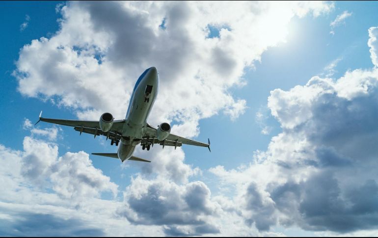 Esta reconocida aerolínea está de fiesta por su aniversario y gracias a ello habrá diversos descuentos que podrán disfrutar todos sus clientes. Unsplash.