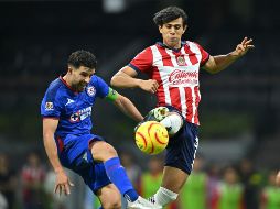 Macías presentó una molestia muscular que lo llevó a perderse los próximos seis compromisos de Liga. IMAGO7.