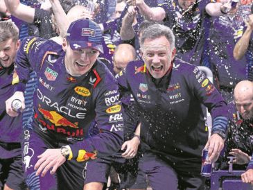 Max Verstappen y Red Bull iniciaron con el pie derecho la búsqueda por los campeonatos 2024. CORTESÍA/Red Bull Content Pool