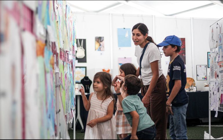 Alumnos de diferentes grados escolares presentaron sus trabajos. EL INFORMADOR/H. Figueroa