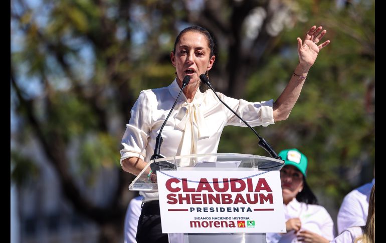 Claudia Sheinbaum refrendó su compromiso de consolidar durante su gobierno los programas sociales de apoyo a estudiantes y personas de la tercera,  además de garantizar que su incremento nunca sea por debajo de inflación. EL INFORMADOR / H. Figueroa