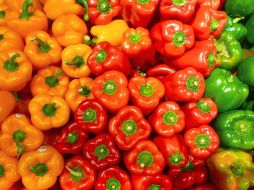 El pimiento morrón tiene grandes beneficios para la salud. ESPECIAL/ Foto de Nick Fewings en Unsplash