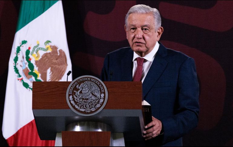 Aunque López Obrador no detalló la identidad del detenido, se le señala de no respetar los protocolos de adiestramiento y enviar a los cadetes al Pacífico pese al peligro del mar. EFE / Presidencia de México