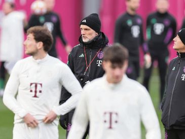 Thomas Tuchel no quiere irse del Bayern antes de tiempo, por ello el juego de hoy es vital. AFP/A. Szilagyi