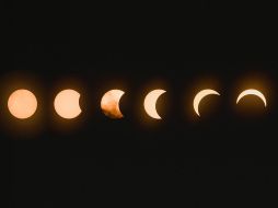 El calendario lunar facilita identificar las formas de la luna según la iluminación que recibe del sol. Unsplash.