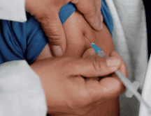 The Lancet es enfático y señala en su artículo, que no respaldan la hipervacunación como estrategia para mejorar la inmunidad adaptativa. EFE / ARCHIVO