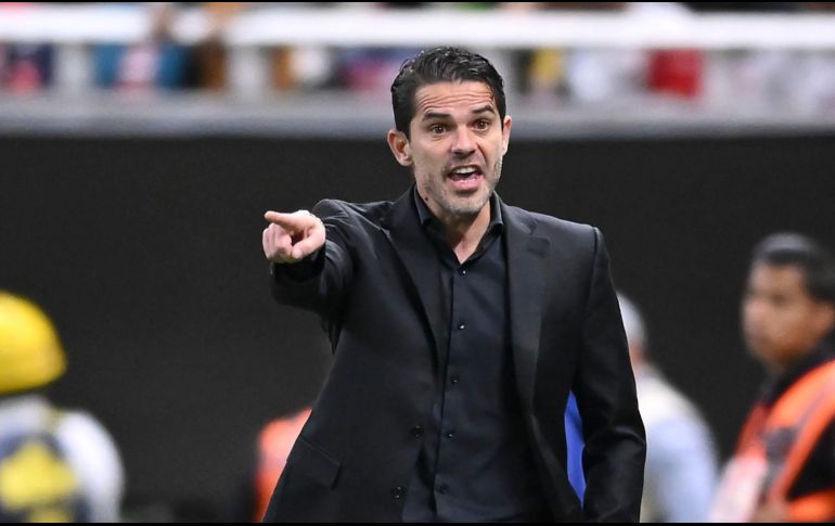 Gago intentó dar mayor libertar a sus laterales para incorporarse al ataque. IMAGO7/E. Esinosa