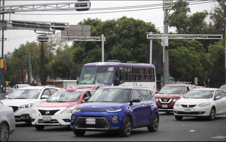 El horario del Hoy No Circula durante la contingencia ambiental es de 5:00 de la mañana a 10:00 de la noche. SUN/Archivo