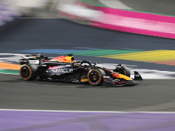 Max Verstappen saldrá desde la primera fila en Arabia Saudita. EFE / A. Haider