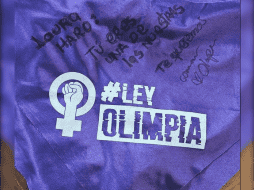 A través de sus redes sociales, Laura compartió el momento en el que recibió el pañuelo. FACEBOOK/LAURA HARO