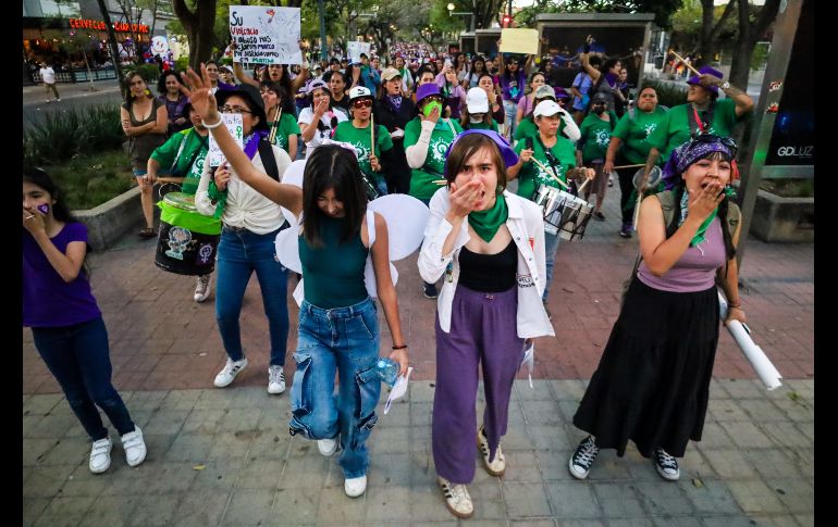 Miles de mujeres se reunieron en diferentes puntos de la ciudad de Guadalajara  como parte de las manifestaciones del Día Internacional de la Mujer, celebrado el 8 de marzo. EL INFORMADOR / A. Navarro
