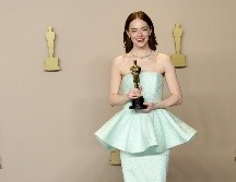 La actriz subió el escenario entre aplausos y compartió su gratitud con las demás nominadas. EFE/ A. DINNER.