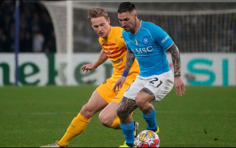 Barcelona se juega la vida ante el Napoli en una de las llaves más abiertas por el empate a un gol que se dio en Italia. AP/ G. Borgia.