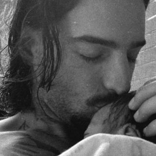 Maluma comparte las primeras imágenes de su hija París