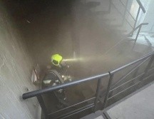 Tres personas resultaron lesionadas: dos por quemaduras y uno por intoxicación. ESPECIAL/ Protección Civil