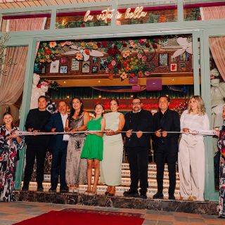 Donatella abre sus puertas