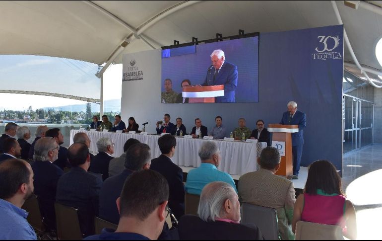 Subrayó los éxitos de esta bebida tras la integración del CRT, en 1994, y el trabajo que ha realizado para inspeccionar, analizar y certificar el cumplimiento de la Norma Oficial Mexicana del Tequila (NOM-006-SCFI-2012). ESPECIAL