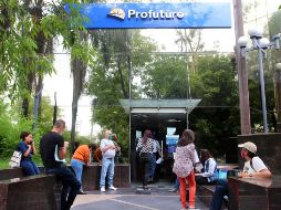 Los operadores de las Afores se ampararon contra el tope máximo de comisión impuesto por el gobierno federal. EL INFORMADOR/ARCHIVO