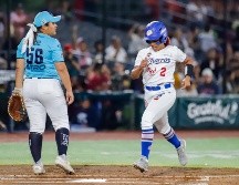 Elizabeth Robert anotó la primera carrera del partido, pero las regiomontanas remontaron. TWITTER/charrosbeisbol