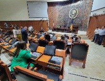 Se garantiza destinar recursos del 5 por ciento del total del Presupuesto de Egresos del Estado a la Universidad de Guadalajara y el .3 por ciento para infraestructura universitaria. ESPECIAL