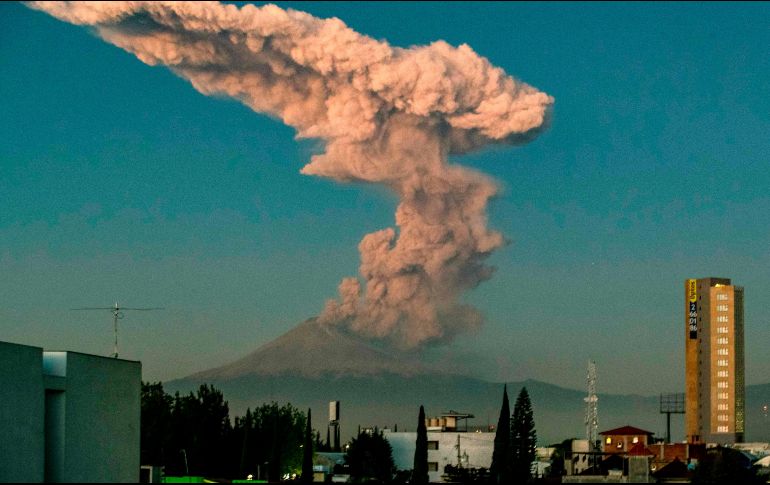 La ceniza volcánica es peligrosa para la salud. AFP/ARCHIVO