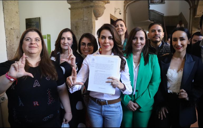 Laura Haro insistió en retar a sus contrincantes en la elección, Pablo Lemus y Claudia Delgadillo, a que se sometan voluntariamente a dichas pruebas. EL INFORMADOR / A. Navarro