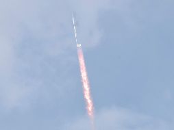 Durante la transmisión en vivo, a pesar de que la compañía confirmó la pérdida de la nave poco después de su reingreso en la atmósfera terrestre antes de alcanzar las aguas del océano Índico, se consideró que la prueba fue un enorme éxito. EFE / A. Davis