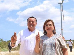 Xóchitl Gálvez destacó algunas de sus propuestas como la instalación de 10 mil electrolineras, dar cinco millones de créditos para celdas solares, así como regresar las subastas de energía eólica y solar. SUN / B. Fregoso