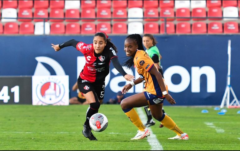 Las rojinegras suman puntos valiosos como visitante por segunda semana consecutiva en el Clausura 2024, quedándose con 13 unidades y fuera de zona de clasificación. IMAGO7.