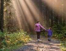 La felicidad se puede vivir como un momento intenso, pero también como una sensación estática que da confianza en el porvenir. UNSPLASH/James Wheeler