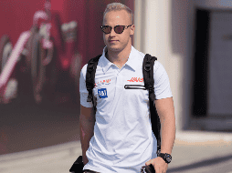 Nikita Mazepin afirmó que el bloque había cometido un error de valoración al sancionarlo. AP / ARCHIVO