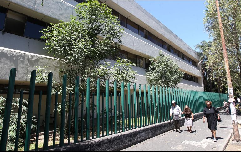 La pensión del IMSS suele depositarse a principios de cada mes. EL INFORMADOR/ARCHIVO