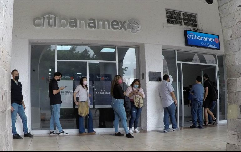 Aunque hoy estarán abiertas, las sucursales bancarias cerrarán el 28 y el 29 de marzo con motivo de la Semana Santa. EL INFORMADOR/Archivo
