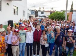Con un gobierno austero y buenas políticas públicas, Carlos Lomelí dijo a vecinos de la colonia Tetlán Río Verde que habrá estabilidad económica y social. ESPECIAL