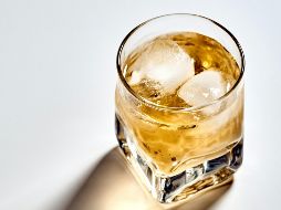 De acuerdo a Mejor con Salud, la absorción del etanol por el duodeno y yeyuno es más rápida que por el estómago. UNSPLASH / A. Haro Domínguez