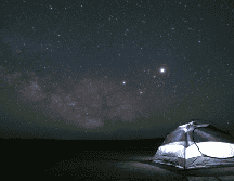 Venus brillará intensamente, mientras que Saturno tendrá un brillo más tenue. ESPECIAL/CANVA