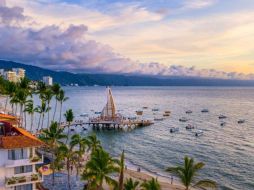 Jalisco cuenta con dos mil 736 establecimientos de hospedaje y 82 mil 216 unidades rentables, entre cuartos de hotel, cabañas o casas de alojamiento vacacional. ESPECIAL