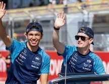 Williams decidió que Alex Albon (izq.) tiene mejores oportunidades de sumar puntos que Logan Sargeant. AFP/J. Watson