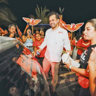 Muestra solidaridad a Eliseo Fernández, en Campeche