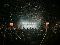 Por varias horas podrás disfrutar del rock tradicional, indie y alternativo sin parar. Unsplash